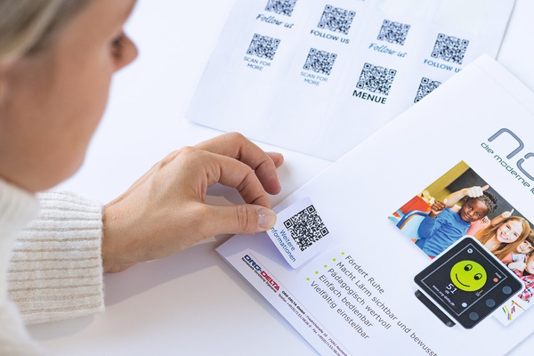 Application of QR Code Labels on Information Brochures