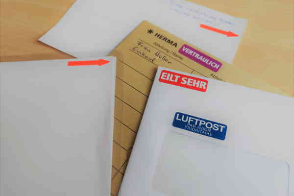 The translation of "AnwendungTextetiketten" is "Application Text Labels.