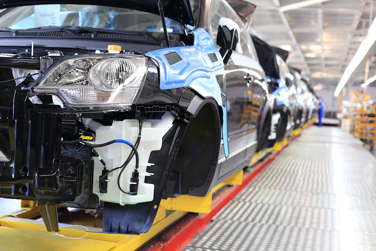 Body manufacturing on the assembly line in the automotive industry