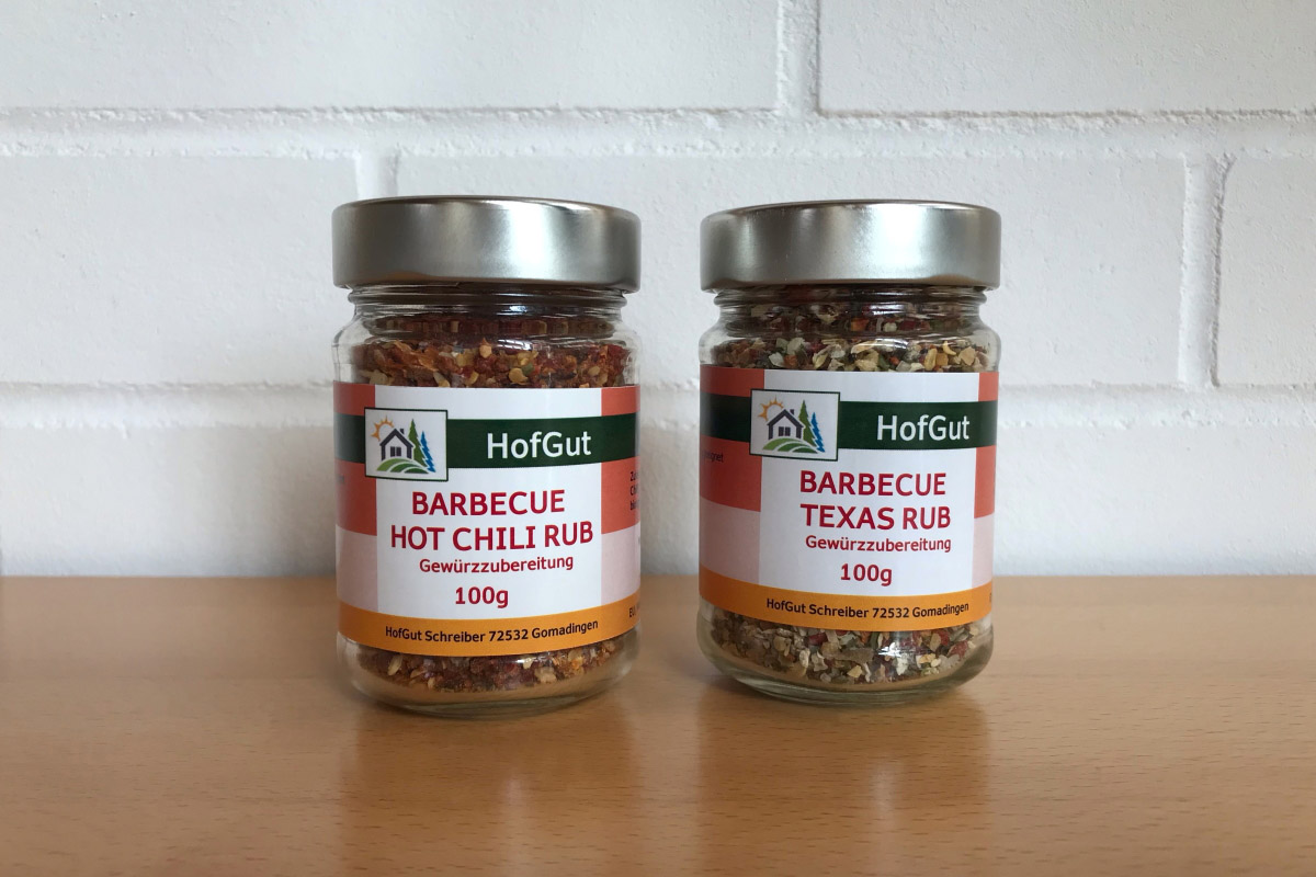 Order roll labels online in digital printing: Spice labels for spice blends on jars.