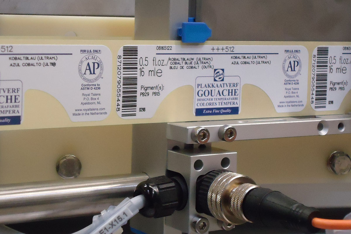 Laser-activatable labels: for colored bottles, in the production process.