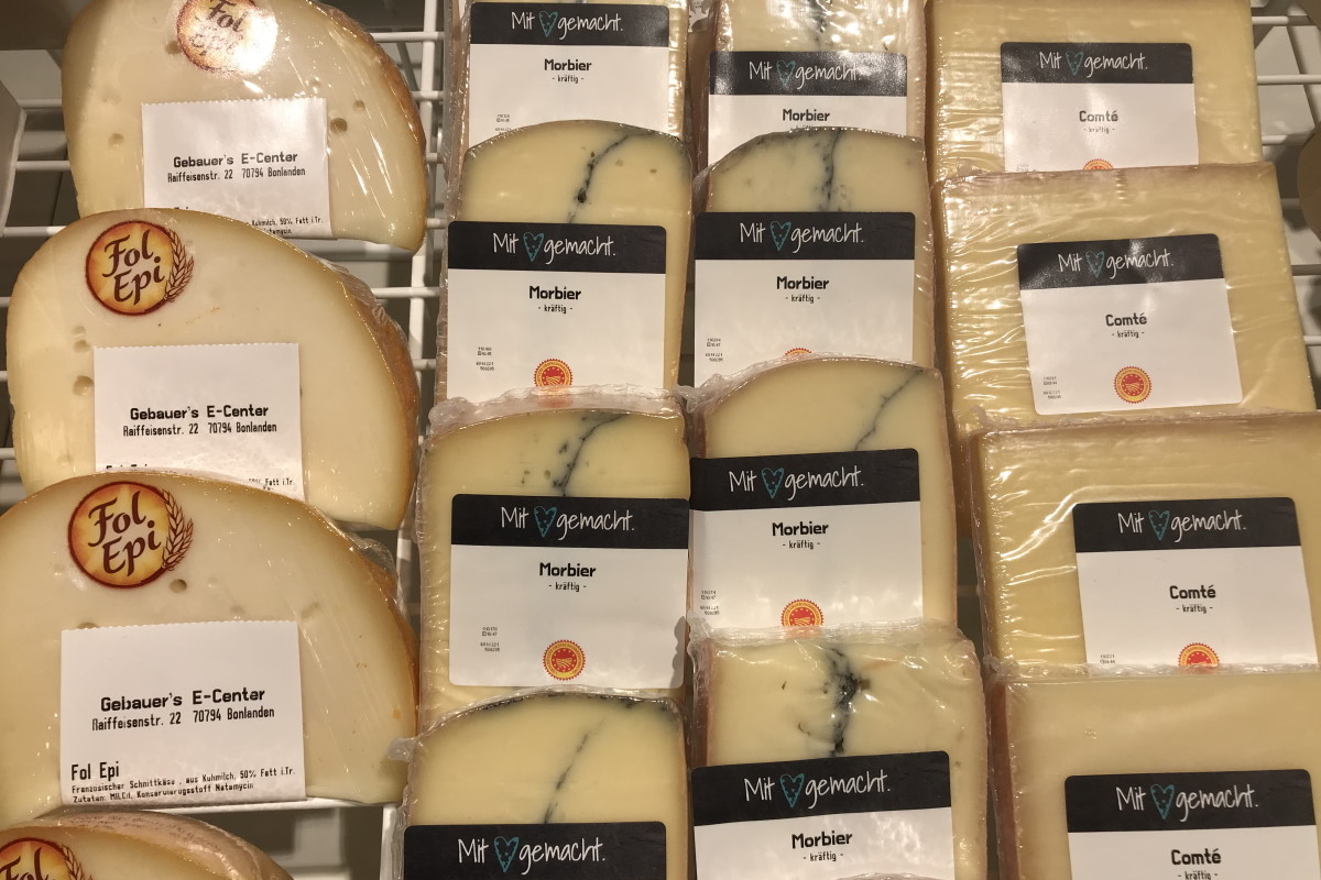 Sustainable Labels: Wash-off Labels on Film Packaging for Cheese