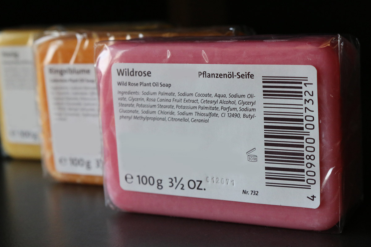 Product labeling: Labels on individually wrapped colored soaps