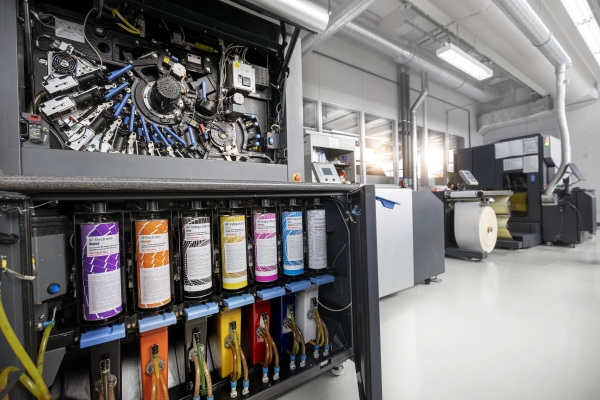 HERMA digital printing machine HP Indigo, opened color unit