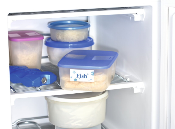 Freezer labels on storage containers in the fridge.
