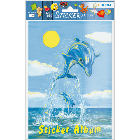 Ein Stickeralbum-Cover mit zwei springenden Delfinen im Wasser, unter einem sonnigen Himmel mit Wolken.