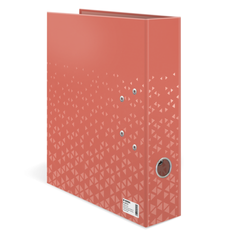 Rosa Ordner mit einem geometrischen Muster aus kleinen Dreiecken auf der Vorderseite, ausgestattet mit einem Ringmechanismus und einem Etikettenfeld.