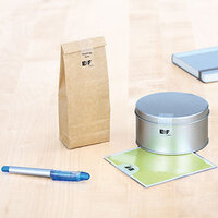 Application image of closure labels on various packaging