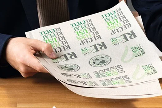 Printed natural brown labels on the desk.