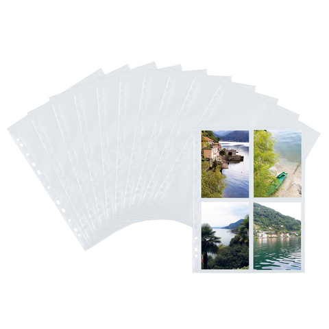 Transparente Hüllen mit mehreren Fächern, die vier Fotos von Landschaften und Gewässern zeigen.