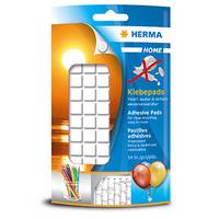 Packaging of adhesive pads