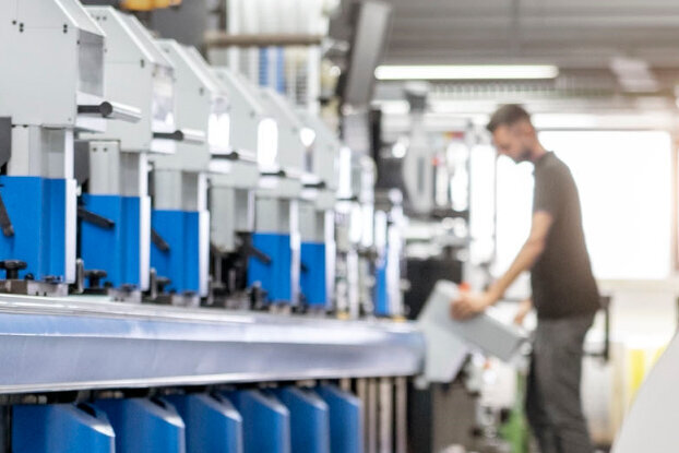 HERMA die-cutting and printing machine in label production, landscape format