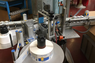 Kerzolin labels in HERMA labeler